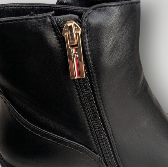 Tommy Hilfiger Ivaide Logo Strap Ankle Booties - Picture 8 of 12